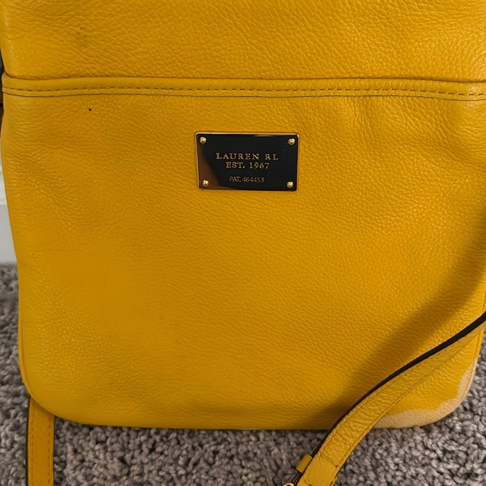 Lauren Ralph Lauren 
Yellow Leather / crossbody